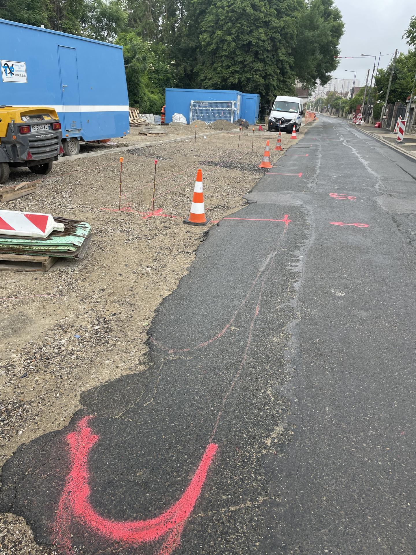 2025 06 04 rue dampmart chaucidou chaussee retrecie